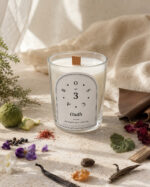 OSCAR N° 3 Oudh geurkaars 190 g in wit glas — Knokke-le-Zoute collectie