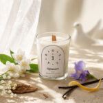 OSCAR N° 1 Signature geurkaars 190 g in wit glas — Knokke-le-Zoute collectie