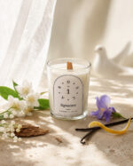 OSCAR N° 1 Signature geurkaars 190 g in wit glas — Knokke-le-Zoute collectie